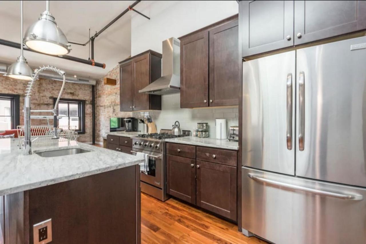 Pristine 3 Bedroom Million-dollar Loft Elevator Parking Apartment Philadelphia