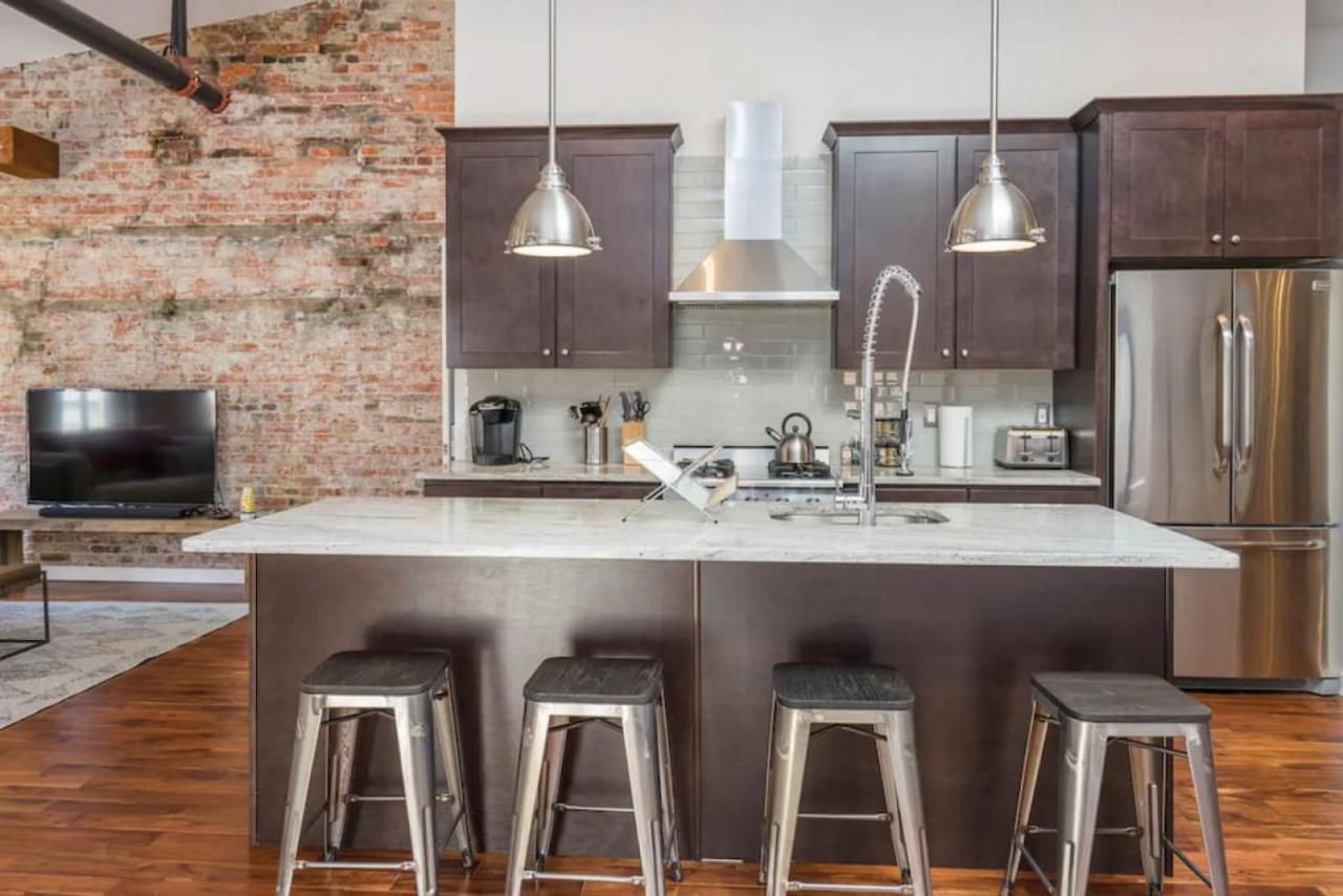 Pristine 3 Bedroom Million-dollar Loft Elevator Parking