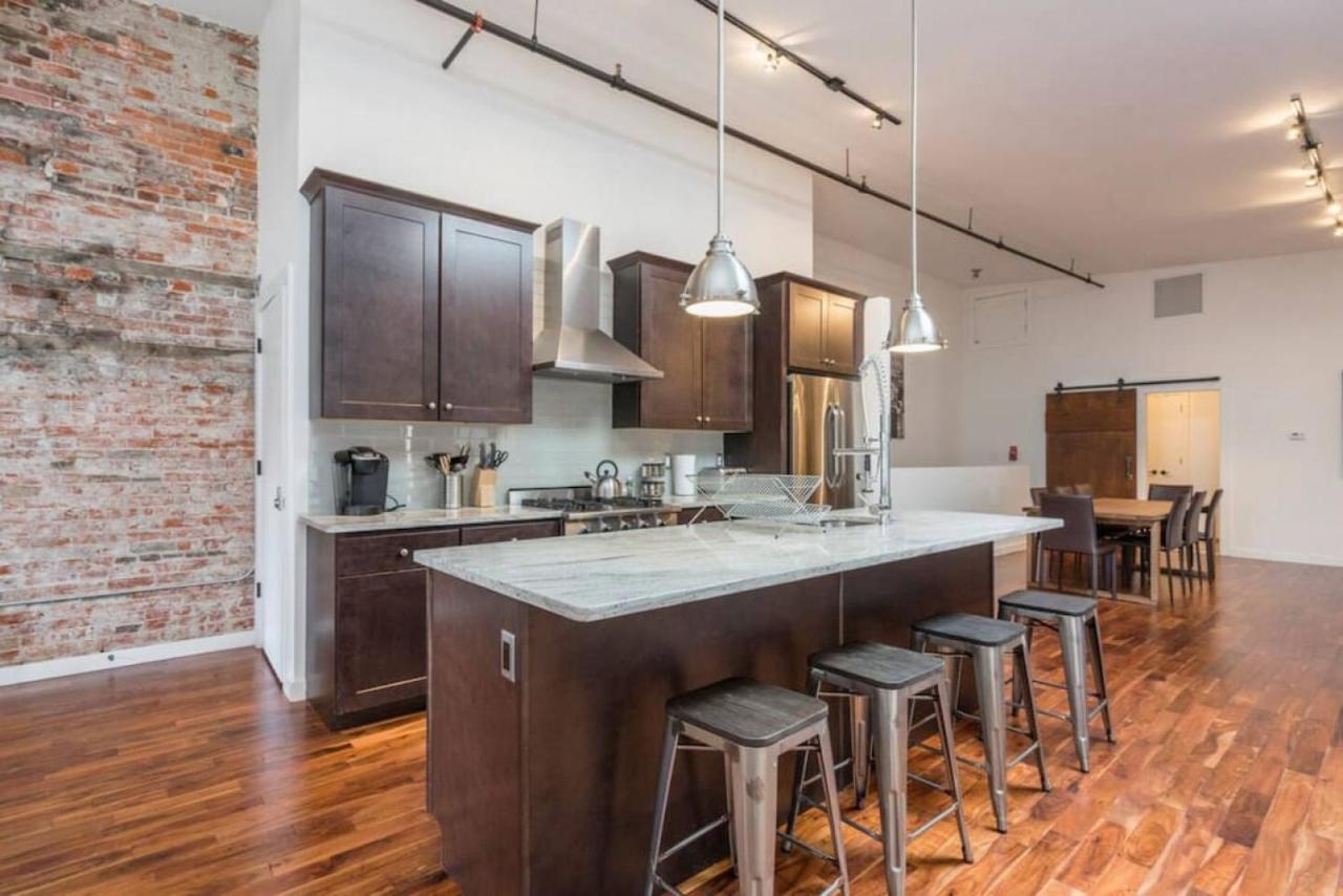 Apartment Pristine 3 Bedroom Million-dollar Loft Elevator Parking