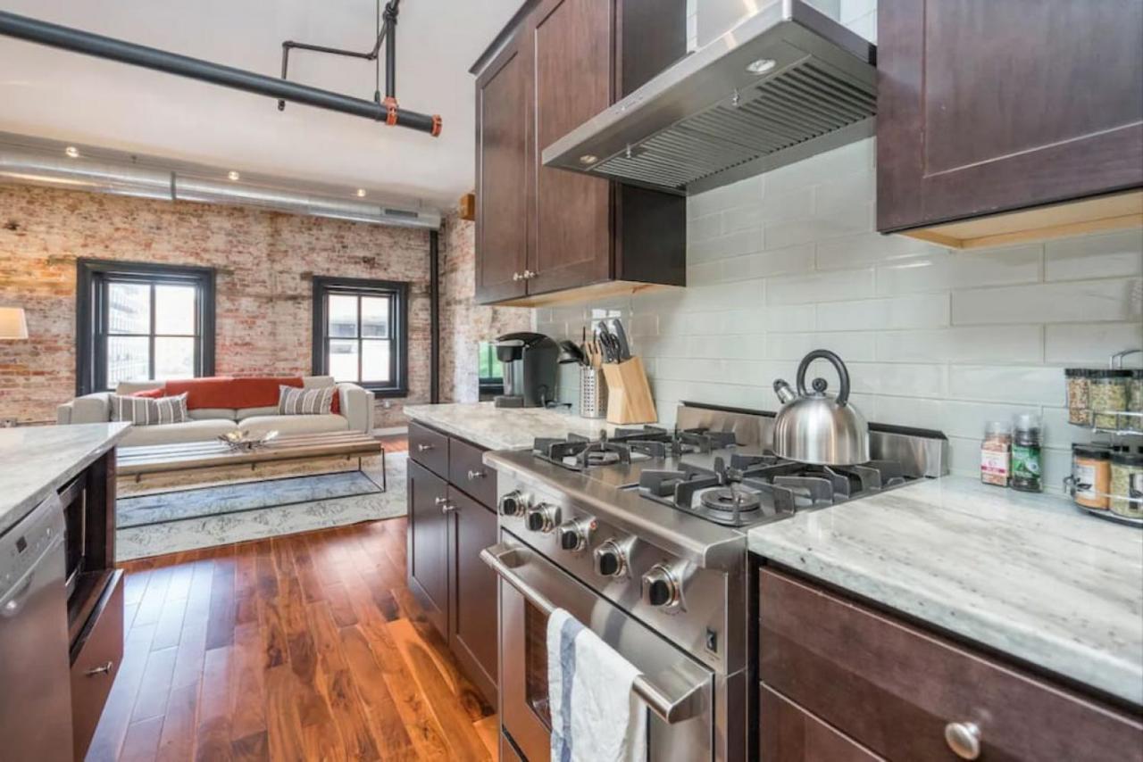 Pristine 3 Bedroom Million-dollar Loft Elevator Parking Apartment Philadelphia