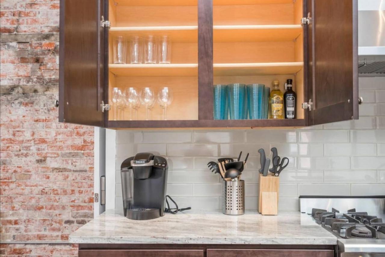 Pristine 3 Bedroom Million-dollar Loft Elevator Parking *
