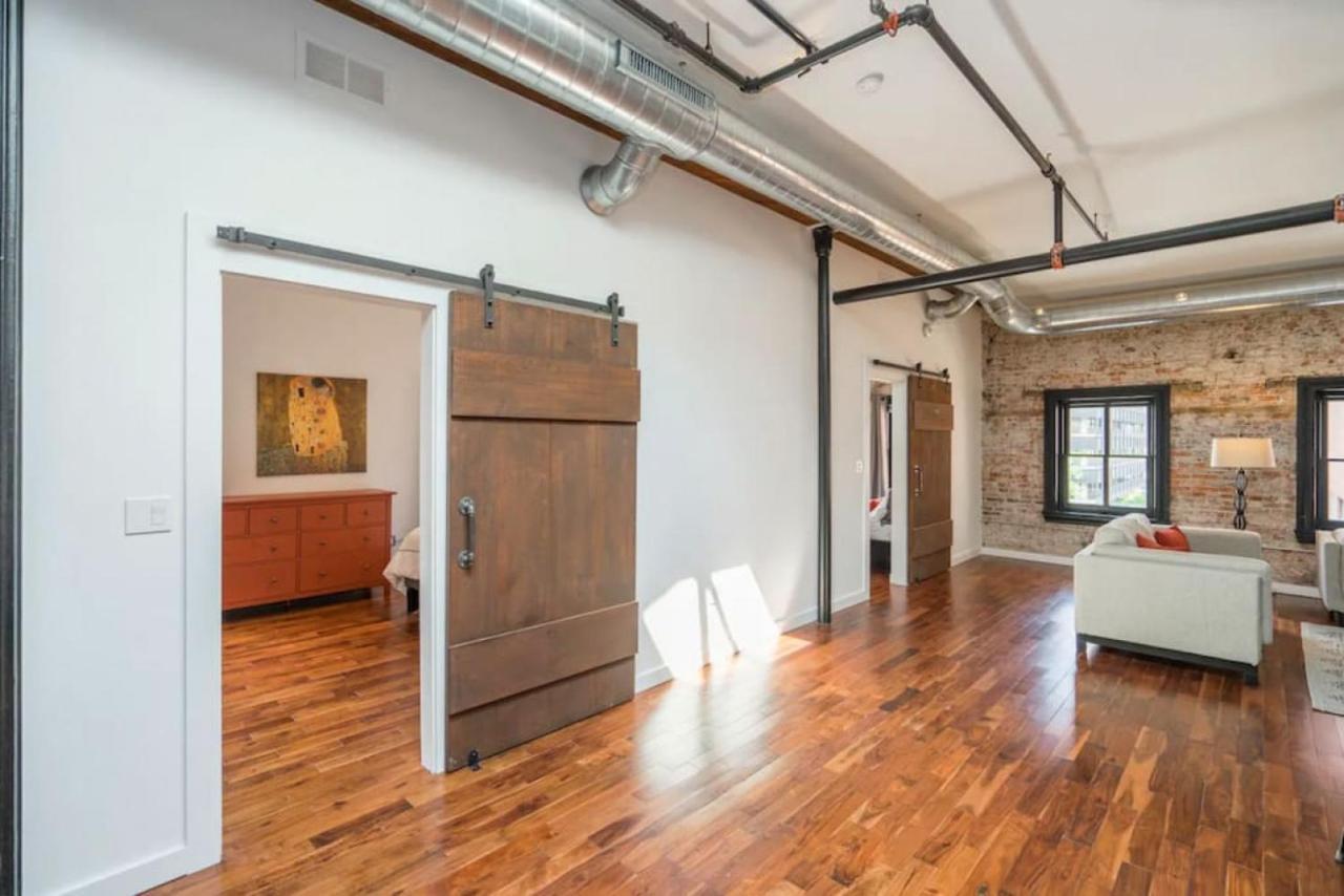Apartment Pristine 3 Bedroom Million-dollar Loft Elevator Parking